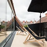 Mintgraz - 1 Bedroom Penthouse شقة