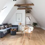Mintgraz - 1 Bedroom Penthouse Graz