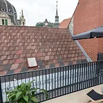 Mintgraz - 1 Bedroom Penthouse Apartman