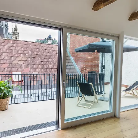 Apartman Mintgraz - 1 Bedroom Penthouse *